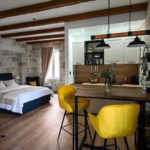Lana Apartman